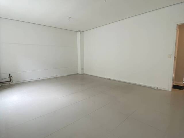 Sala para Locação em Balneário Camboriú - 3
