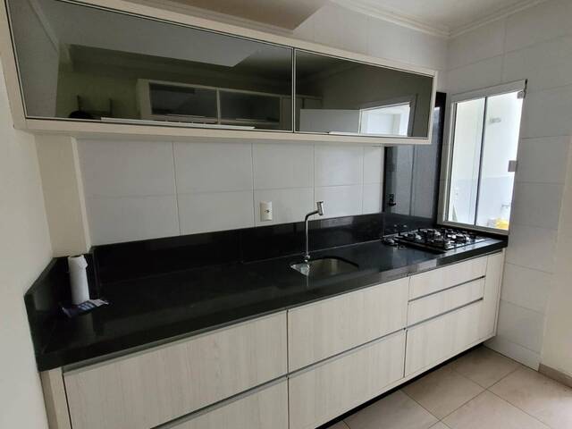 Sobrado para Venda em Camboriú - 2