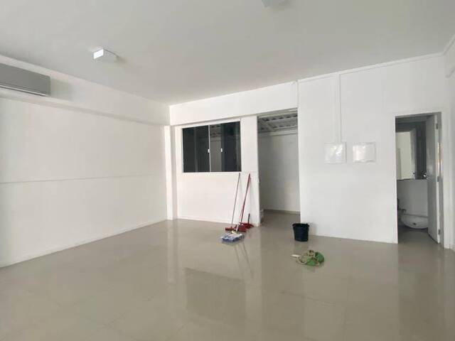 Sala para Locação em Balneário Camboriú - 4