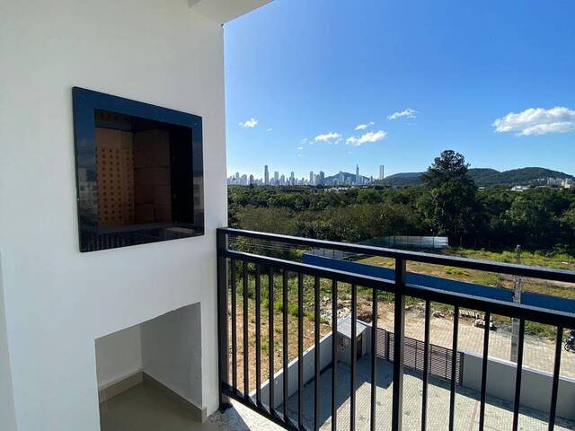 Apartamento para Venda em Camboriú - 5