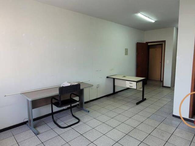 Sala para Locação em Balneário Camboriú - 2