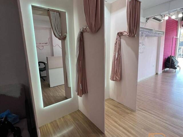 Sala para Venda em Camboriú - 5