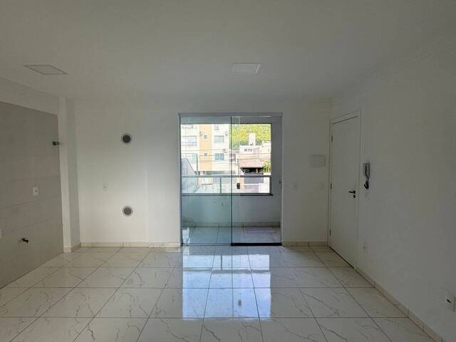 Apartamento para Venda em Camboriú - 5