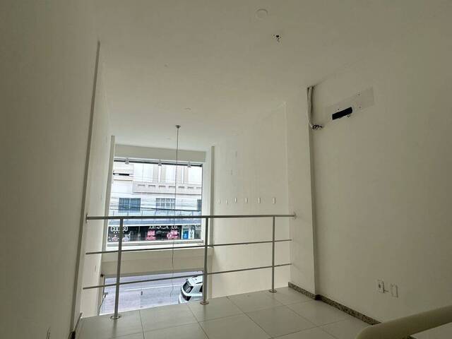 Sala para Locação em Balneário Camboriú - 2