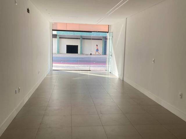 Sala para Locação em Balneário Camboriú - 2
