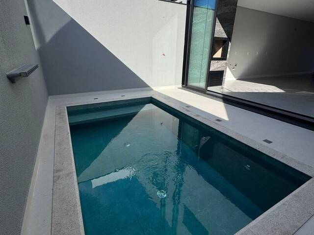 #1648 - Casa para Venda em Camboriú - SC - 2