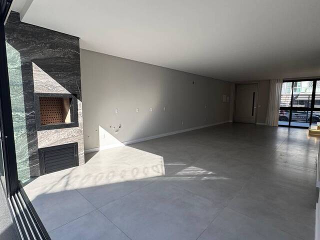 Casa para Venda em Camboriú - 4