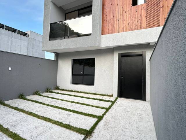 #1666 - Casa para Venda em Camboriú - SC - 2