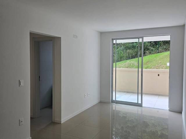 #1688 - Apartamento para Venda em Camboriú - SC - 2