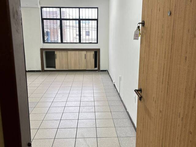 Sala para Locação em Balneário Camboriú - 4