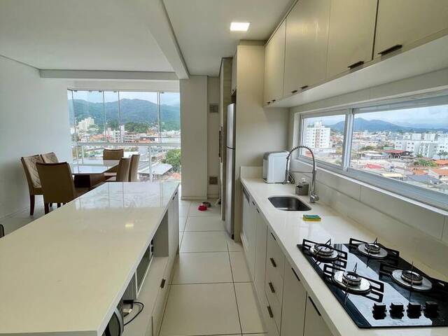 Apartamento para Venda em Camboriú - 2