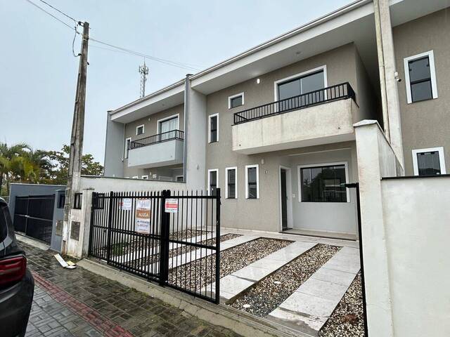 #1719 - Sobrado para Locação em Barra Velha - SC - 2