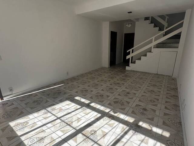 Sobrado para Locação em Balneário Camboriú - 2