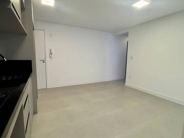 Apartamento para Locação em Camboriú - 3