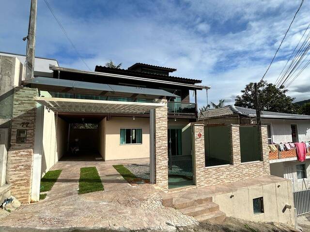 #1754 - Casa para Locação em Balneário Camboriú - SC - 2