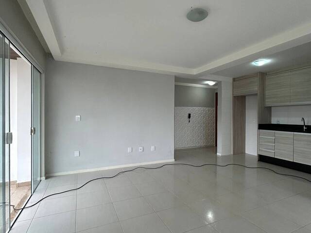 #1776 - Apartamento para Locação em Camboriú - SC - 2