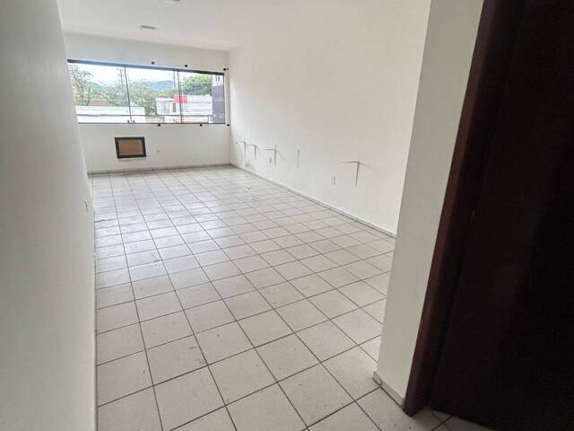 Sala para Locação em Balneário Camboriú - 5