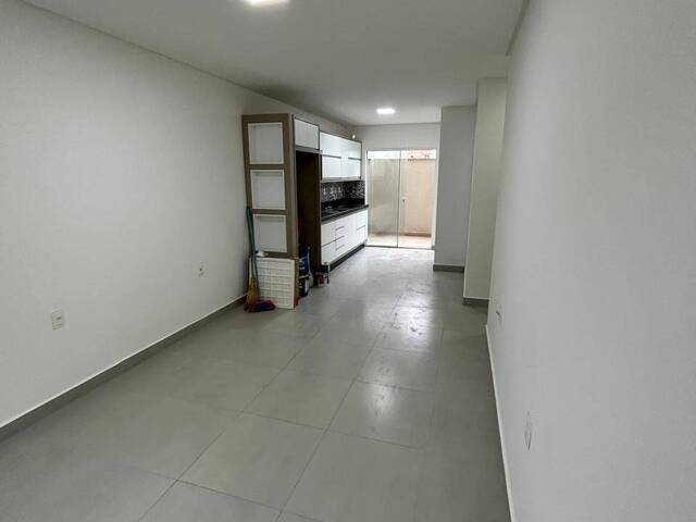 #1805 - Sobrado para Locação em Camboriú - SC