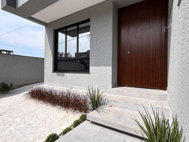 Sobrado para Venda em Camboriú - 4