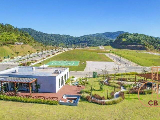 Terreno para Venda em Camboriú - 4