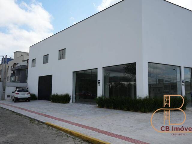 Locação em Santa Regina - Camboriú