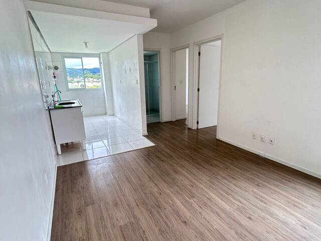 Apartamento para Locação em Camboriú - 2