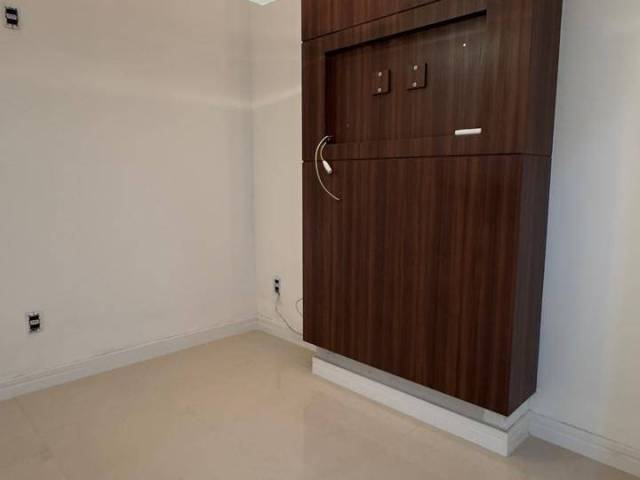 Sala para Locação em Balneário Camboriú - 4