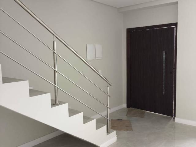 Sobrado para Venda em Camboriú - 4