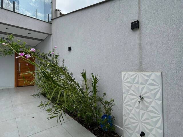 Sobrado para Venda em Camboriú - 4