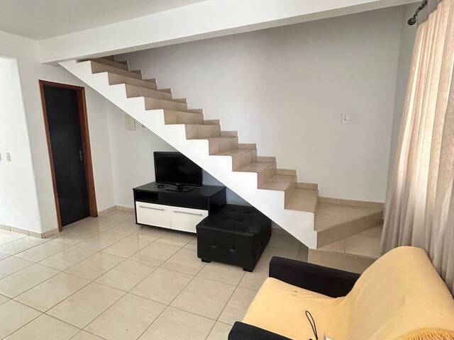 #1910 - Sobrado para Locação em Balneário Camboriú - SC