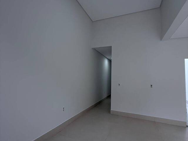 Casa para Venda em Camboriú - 3