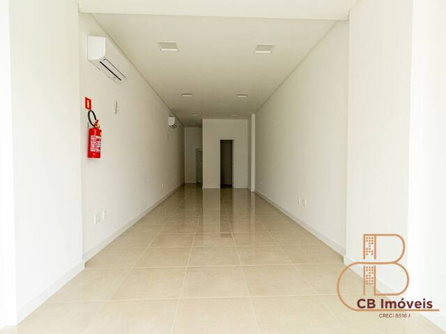 Sala para Locação em Balneário Camboriú - 2