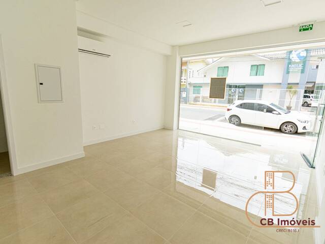 Sala para Locação em Balneário Camboriú - 2
