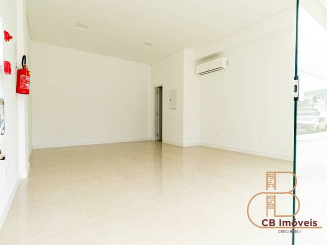Sala para Locação em Balneário Camboriú - 3