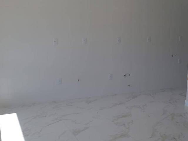 Apartamento para Venda em Camboriú - 4