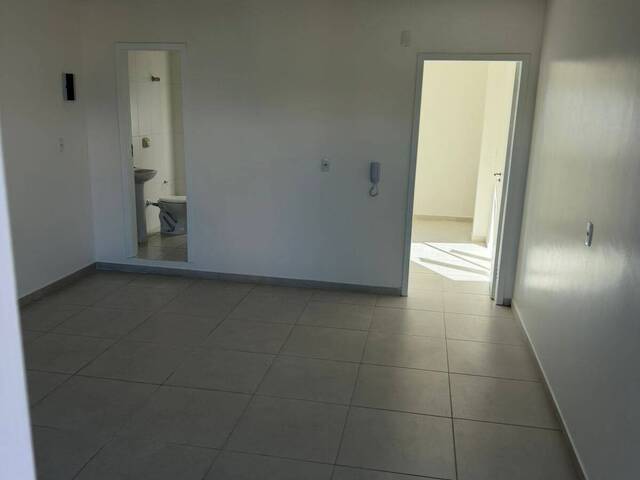 #1942 - Kitnet para Locação em Balneário Camboriú - SC - 3