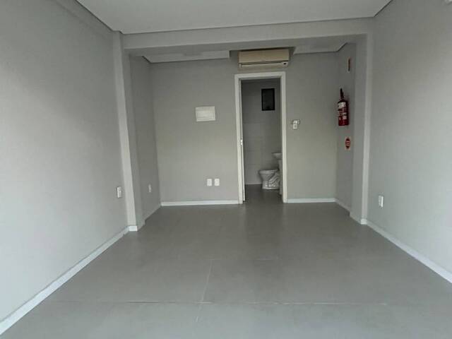 Sala para Locação em Balneário Camboriú - 4