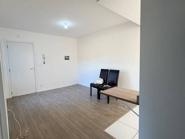 #2000 - Apartamento para Locação em Camboriú - SC