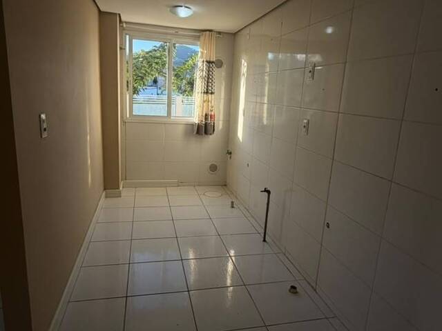 Apartamento para Venda em Camboriú - 4