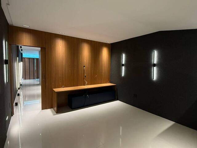 Sala para Locação em Balneário Camboriú - 2