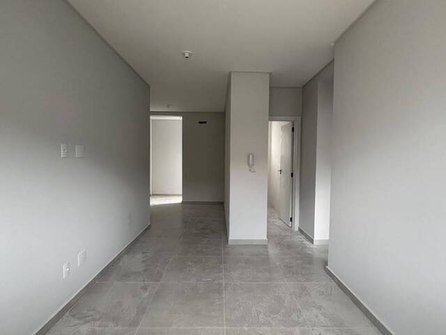 Apartamento para Venda em Camboriú - 4