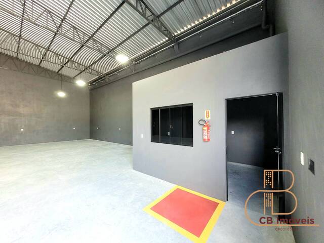 Galpão para Venda em Camboriú - 5