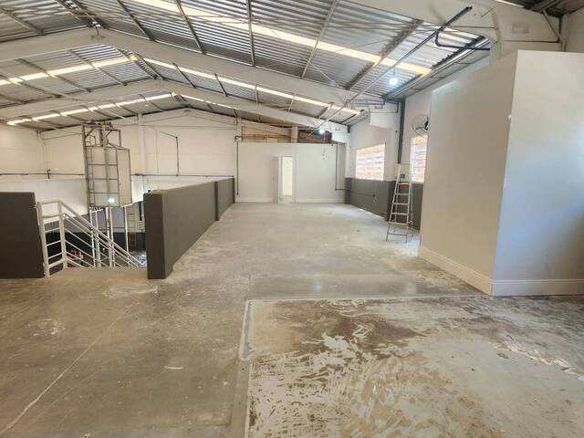 Galpão para Venda em Camboriú - 5